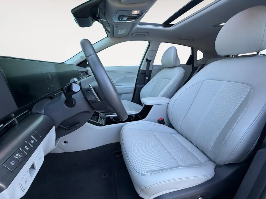 Hyundai Kona 1.6 GDI HEV Premium Sky | Schuif-/ kanteldak | Navigatie | Stoelverwarming & verkoeling | 360 camera | Apple Carplay/ Android auto | DEALER AUTO
