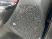 Kia Niro 1.6 GDi Hybrid ExecutiveLine | Compleet dealer onderhouden! | Elektrisch verstelbare stoelen incl. geheugenfunctie | Stoelverwarming- en koeling | JBL geluidsinstallatie | Dodehoekassistentie | Achteruitrijcamera | Navi | Climate control