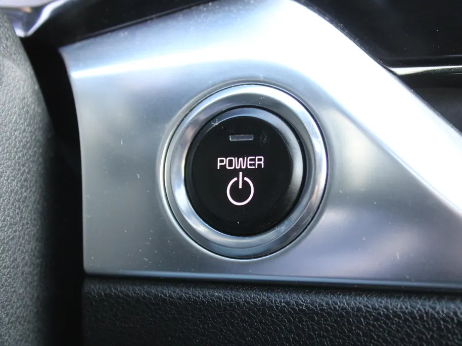 Kia e-Niro ExecutiveLine 64 kWh | Trekhaak | Stuur-/stoelverwarming + ventilatie | Leer | 17' LM | Cruise adapt. | Dodehoek detectie | LED | JBL audio |