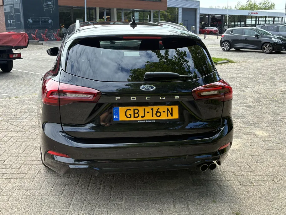 Ford Focus Wagon 1.0 EcoBoost Hybrid ST Line