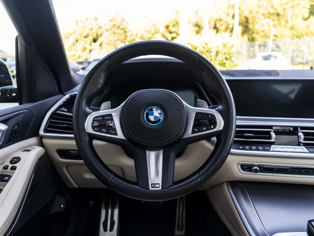 BMW X5 xDrive45e High Executive | M-pakket | Panoramadak | HUD