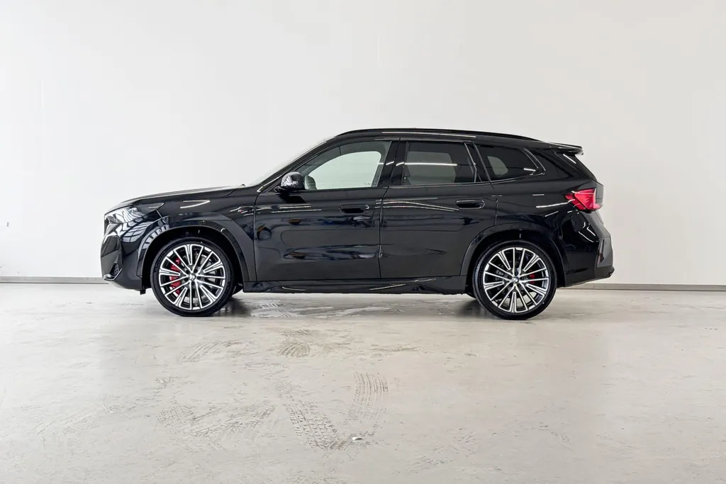 BMW iX1 eDrive20 M Sport Edition Innovation Pack