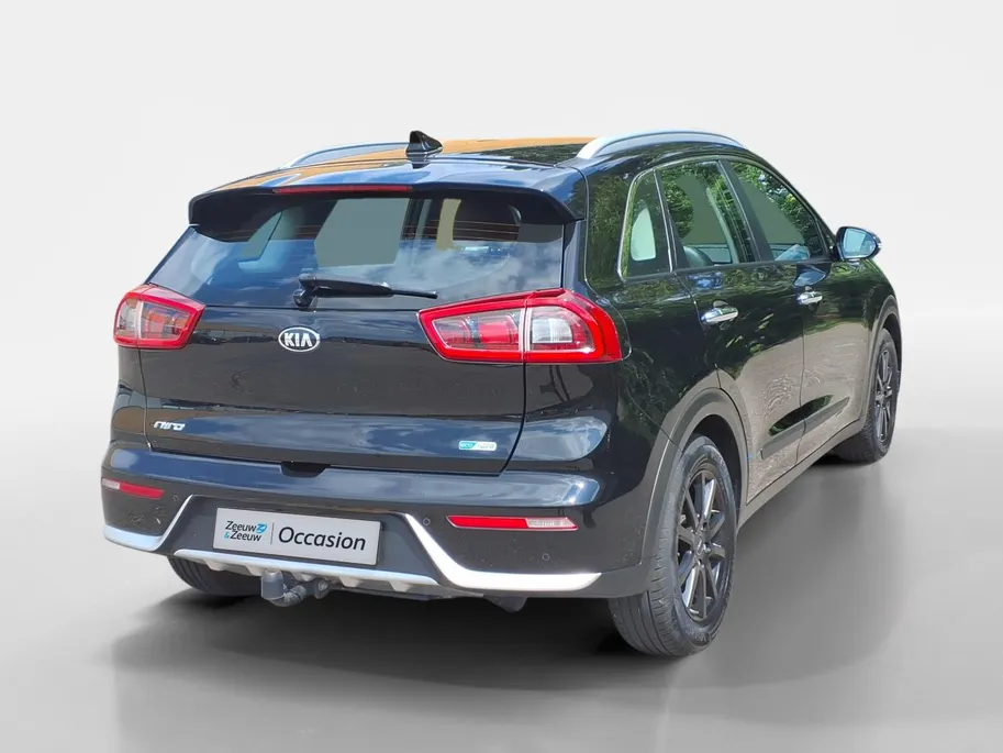Kia Niro 1.6 GDi Hybrid First Edition achteruitrijcamera , navigatiesysteem full map , electronic climate controle , cruise , parkeersensor , lm velgen zwart .
