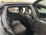 Renault Clio 90PK TCe GPF Techno | 9,3' Navi | Climate Control | Apple CarPlay/Android Auto | Camera | Cruise Control | Parkeersensoren | Full LED | Lichtmetalen Velgen | Digital Cockpit | Licht & Regen Sensor |