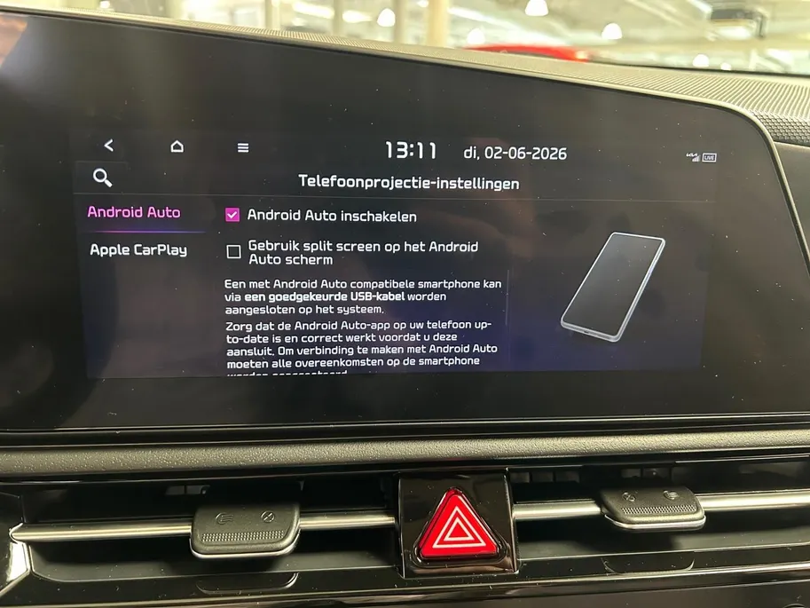Kia Niro 1.6 GDi PHEV DynamicPlusLine Edition | Orginele Kilometerstand! | Apple Carplay / Android Auto | Navigatiesysteem | Elektrisch Verstelbare Bestuurdersstoel | Stoel + Stuurverwarming | Licht + Regensensor | Parkeersensoren Voor + Achter | Camera Achter | 1