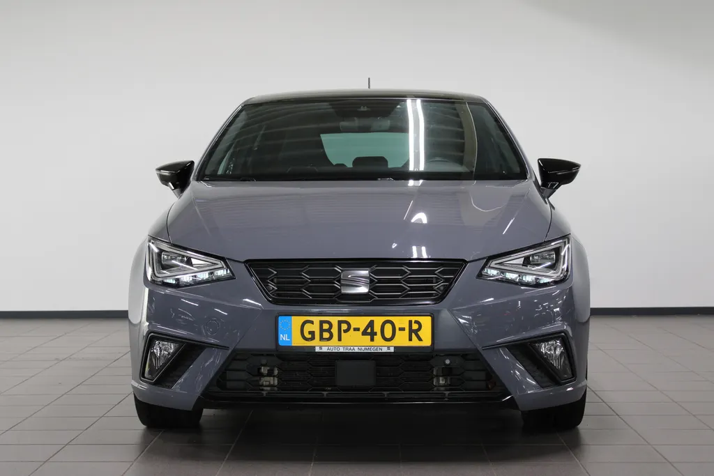 SEAT Ibiza 1.0 EcoTSI FR Anniversary / 6 versn. 115 PK / Pano. / Full led / Apple Carplay / Android auto /