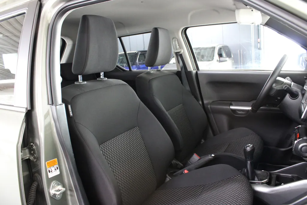 Suzuki Ignis 1.2 Smart Hybrid Allgrip Style / Stoelverwarming / Keyless / Camera / Navi. / Trekhaak /
