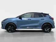 Ford Puma 1.0 EcoBoost Hybrid BlueCruise Edition 155Pk | 5.000,- Ready Set Ford Bonus | Gratis automaat t.w.v. 1.500,-! | Winterpack | 18' Lichtmetaal | 360Camera | Adaptive Cruisecontrol | BLIS | El. Achterklep | Unieke bekleding | Nieuw op voorraad!