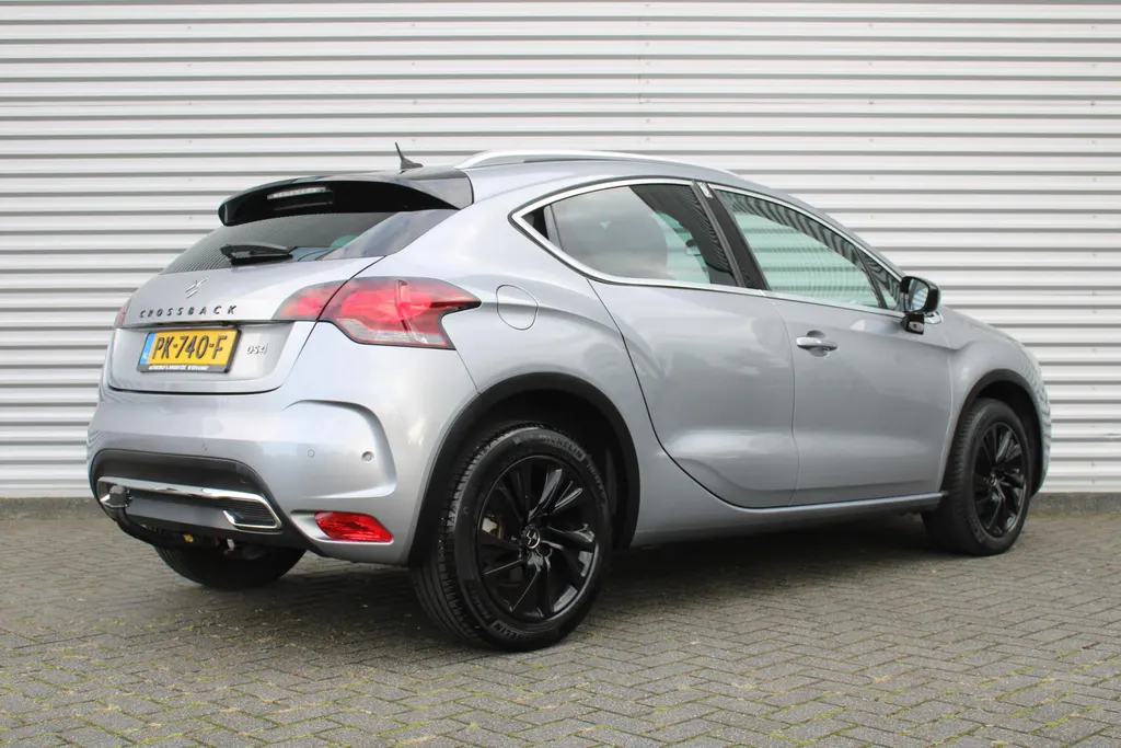 DS DS 4 Crossback 1.6 THP Chic | 17' LM | Trekhaak | PDC | Camera | Cruise |