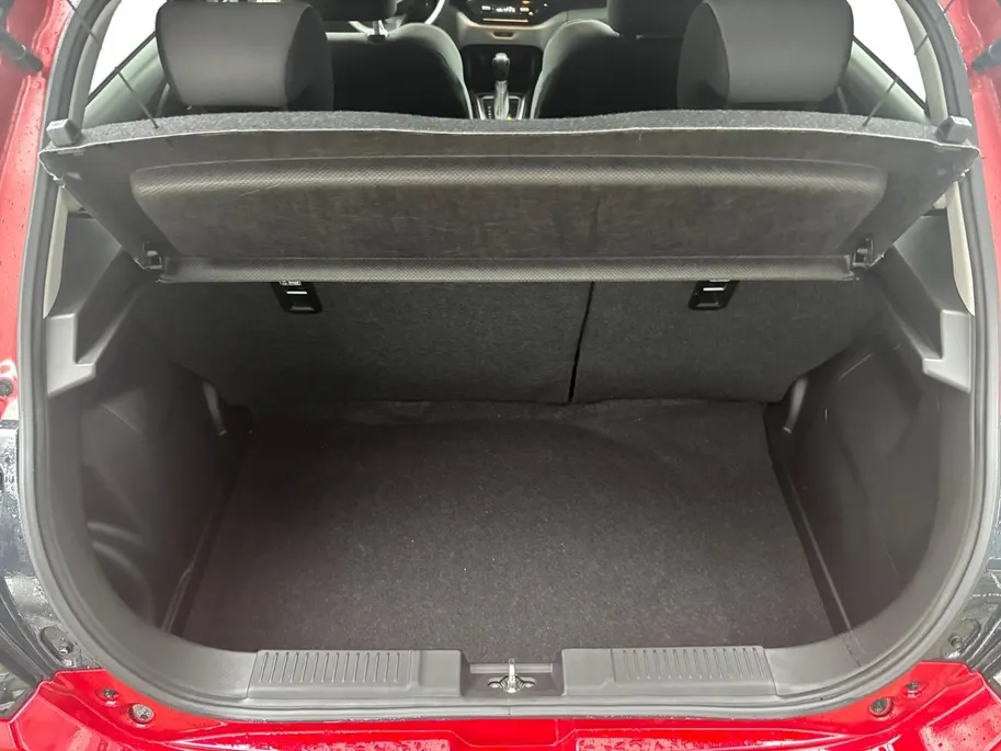 Suzuki Swift 1.2 Style Actiekorting €2200,- | Beperkte Voorraad | Navigatie | Adaptieve cruise control | Dodehoek detectie |