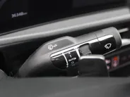 Kia EV6 Air 84 kWh | Stuur-/stoelverwarming | Camera | Cruise adapt. | Telefoonlader | Clima | Navi | 19' LM | LED | Apple Carplay/Android Auto |