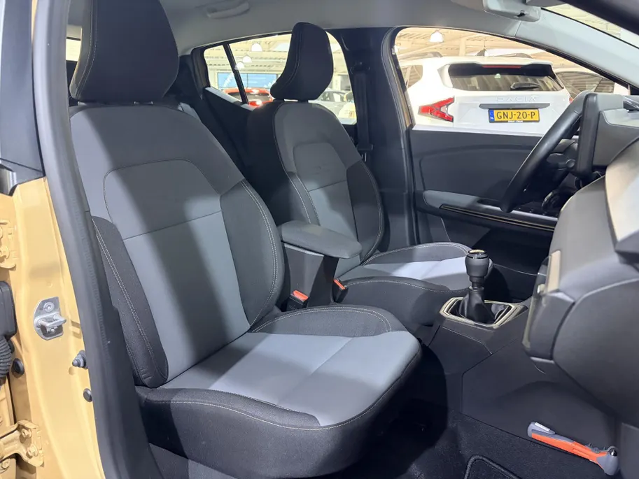 Dacia Sandero Stepway 100PK TCe ECO-G Extreme (LPG) | 1ste Eigenaar | Trekhaak | 1100KG Trekgewicht | Camera | Apple Carplay/Android Auto | Parkeersensoren | Lichtmetalen Velgen | Licht & Regen Sensor | LED Lampen|