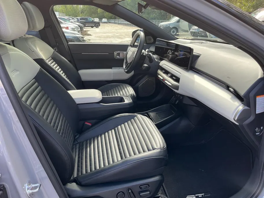 Kia EV4 GT-PlusLine 81.4 kWh | *584 WLTP* | *Meest Luxe uitvoering* | 360° Camera | Harman/Kardon Audiosystem | Schuif-/Kanteldak | Stoelverwarming-/Ventilatie | Memory Seats