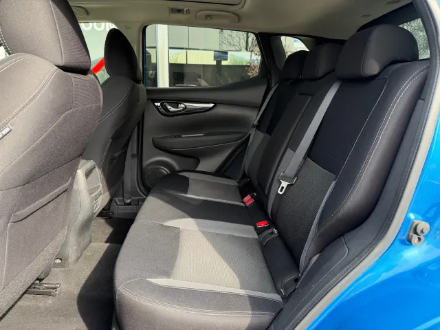 Nissan QASHQAI 1.3 DIG-T 140pk N-Connecta | Panoramadak | Navigatie | 360-camera | Apple CarPlay | Android Auto | Keyless