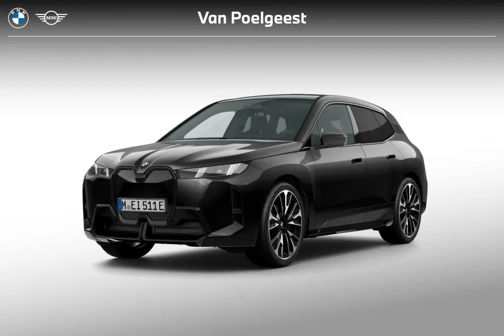 BMW iX xDrive45 101 kWh