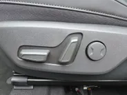 Kia Niro 1.6 GDi Hybrid ExecutiveLine Meest luxe uitvoering | Dealer onderhouden | Schuif-/kanteldak | Cruise Control Adaptief | Dodehoek Detectie | Head up Display | Stoelverwarming en Ventilatie | Harman/Kardon | Android & Carplay | NAP