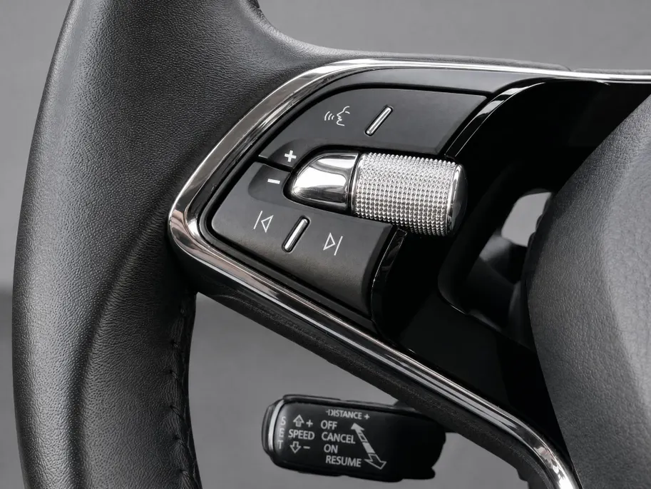 Škoda Octavia Combi 1.5e-TSI/150PK Business Edition Plus · Navigatie · Apple/Android Car Play · Camera + Parkeersensoren · Stoelverwarming ·