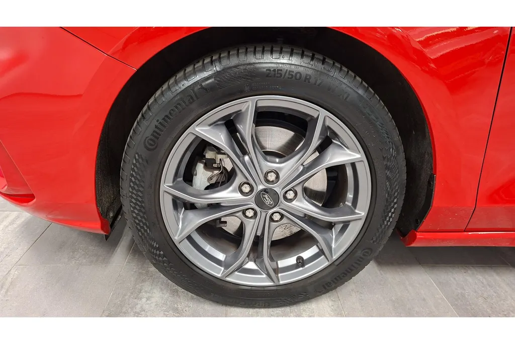 Ford Focus Wagon 1.0 EcoBoost 125PK Hybrid ST Line Business | Winter Pack | Achteruitrij camera | NL Auto |