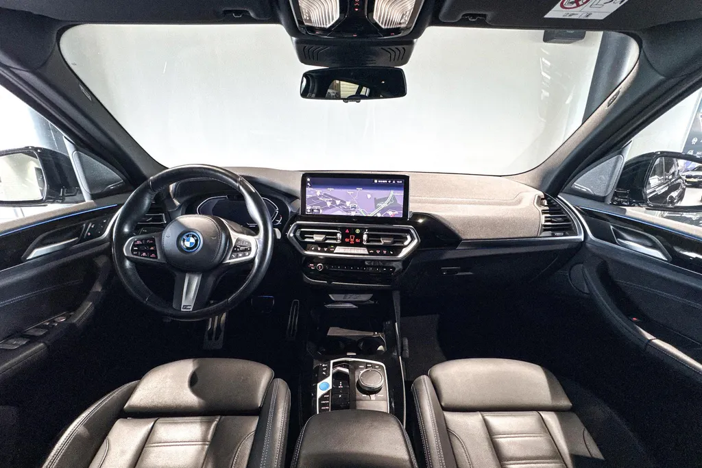 BMW iX3 High Executive 80 kWh