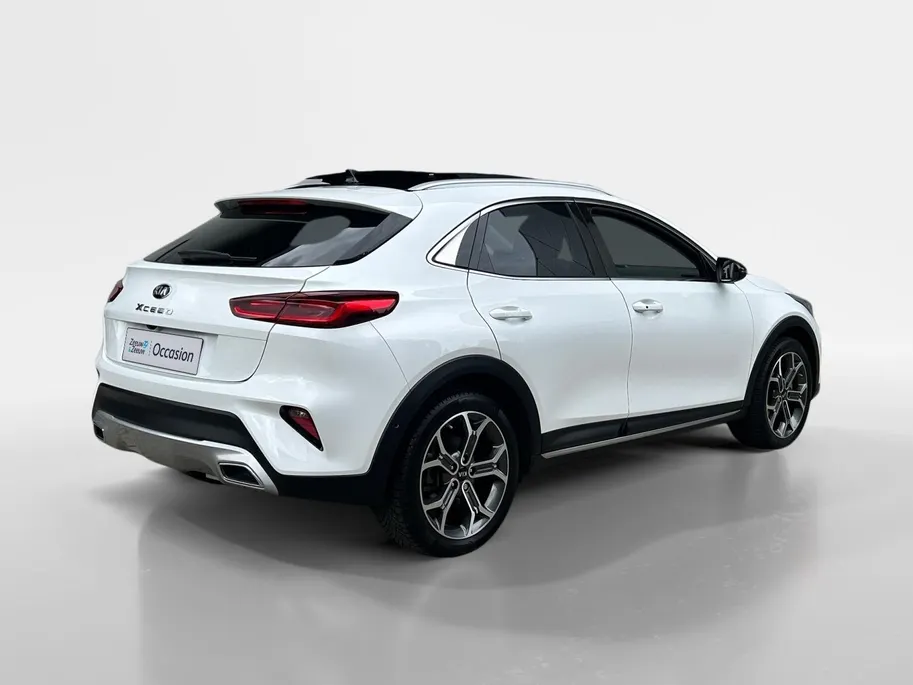 Kia XCeed 1.6 GDi PHEV ExecutiveLine | Trekhaak Afneembaar + 13-Polige Stekker | Apple Carplay / Android Auto | Navigatiesysteem | Stoelverwarming + Stoelkoeling | Stuurverwarming | Elektrisch Verstelbare Voorstoelen | Bestuurdersstoel Met geheugen | Elektrisch bed