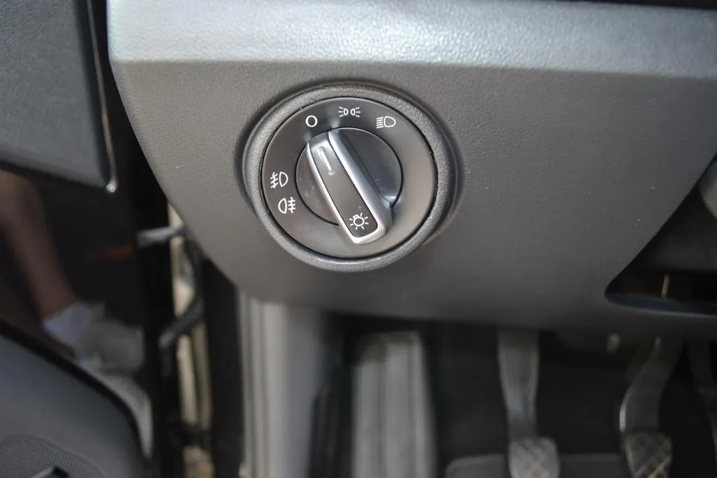 SEAT Mii 1.0 60PK FR LINE|AIRCO|CRUISE|NAVI|PDC