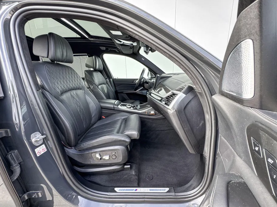 BMW X7 M60i xDrive
