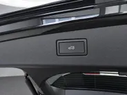 Volkswagen Tiguan 1.5 272pk DSG eHybrid R-Line Edition · Panoramadak · 360 Camera · Wegklapbare Trekhaak · Massage · Black style · 20'' Inch · Garantie t/m 22-06-2030 of 100.000km