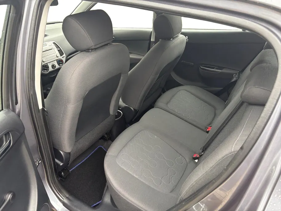 Hyundai i20 1.4i i-Motion | Automaat! | Airco