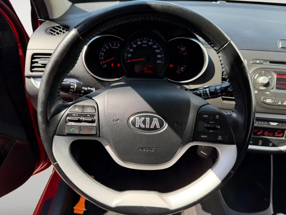 Kia Picanto 1.0 DynamicLine | Dealer onderhouden |Climate control & cruise control | Bluetooth | Lichtmetalen velgen | Metallic lak | Fabrieksgarantie | NAP