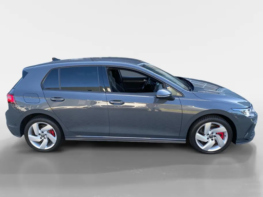 Volkswagen Golf 1.4 eHybrid GTE | Automaat | Kuipstoelen | Camera | Dodehoek Detectie | Cruise Control Adaptief | Climate Control | Keyless | DAB