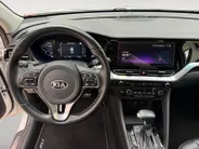 Kia Niro 1.6 GDi PHEV ExecutiveLine PLUG-IN ! | TREKHAAK | LEDEREN BEKLEDING | STOEL & STUURVERWARMING | MEEST LUXE UITVOERING!