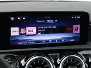 Mercedes-Benz CLA 180 Business Solution AMG l Trekhaak l Panoramadak l stoelverwarming
