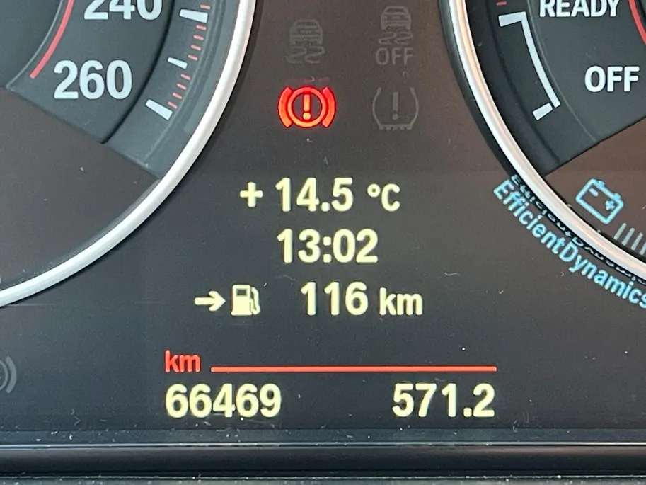 BMW 3 Serie Touring 316i Executive Sport NL Auto | unieke km.stand | navigatie | lm velgen | cruise | etc.