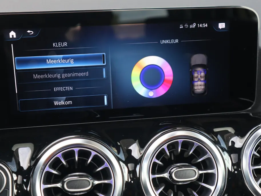Mercedes-Benz EQA 250 Business Solution Luxury 67 kWh l Keyless l Achteruitrijcamera l Stoelverwarming l Ambiente lichtpakket