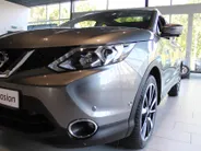 Nissan QASHQAI 1.2 Tekna | Automaat | Lederen bekleding | Electrische Stoel verstelling | 360grd camera | Parkeersensoren voor en achter | Dodehoek sensoren | Nette auto met weinig kilometers | Stoel verwarming |