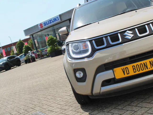 Suzuki Ignis 1.2 Smart Hybrid Style Automaat | Navi | Leder | Cruise | Camera | Lm-Velgen