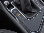 Volkswagen Tiguan 1.4 TSI eHybrid 245pk DSG Elegance · Panoramadak · Camera · Keyless · Matrix LED · Parkeerassistent · Elek. Achterklep · Dodehoeksensor ·