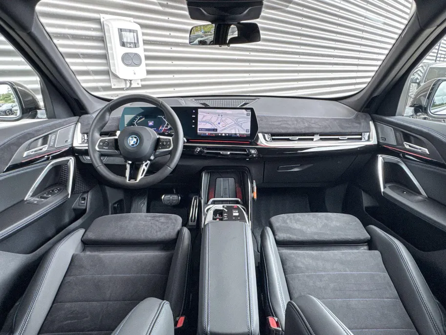 BMW iX1 eDrive20 67 kWh M Sport Edition