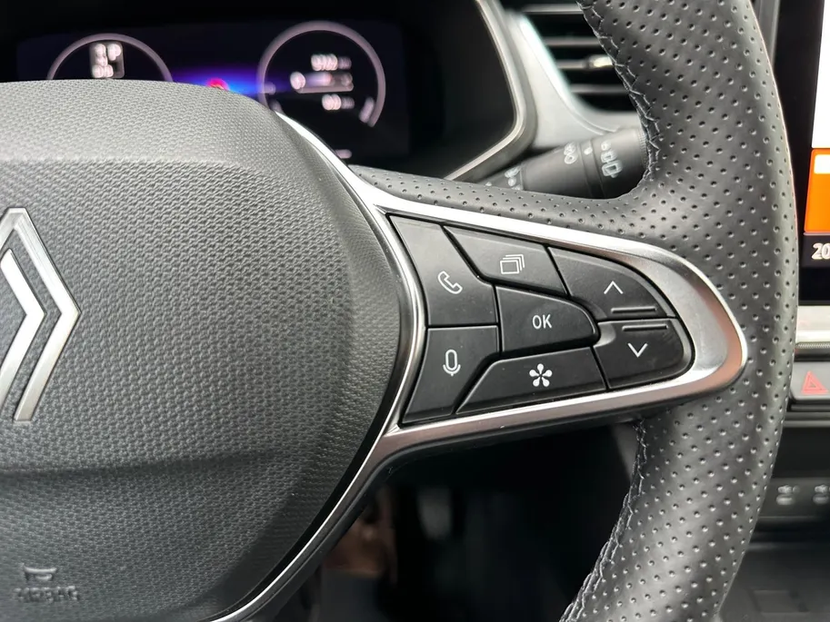 Renault Captur 1.8 E-Tech full hybrid 160 techno | Automaat | Apple Carplay & Android Auto | Cruise & Climate Control | Camera | Parkeersensoren | Navigatie | 12 Maanden BOVAG Garantie
