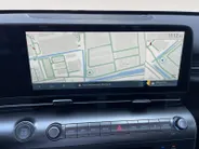 Hyundai Kona 1.6 GDI HEV Premium | Lederen bekleding| Stoelverwarming V+A | Bose |360 graden camera|