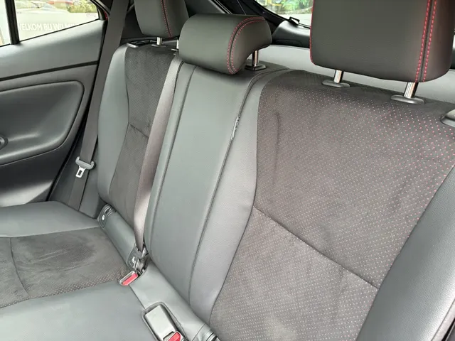 Toyota Yaris Cross 1.5 Hybrid GR Sport | Panoramadak | JBL | Blindspot | HUD