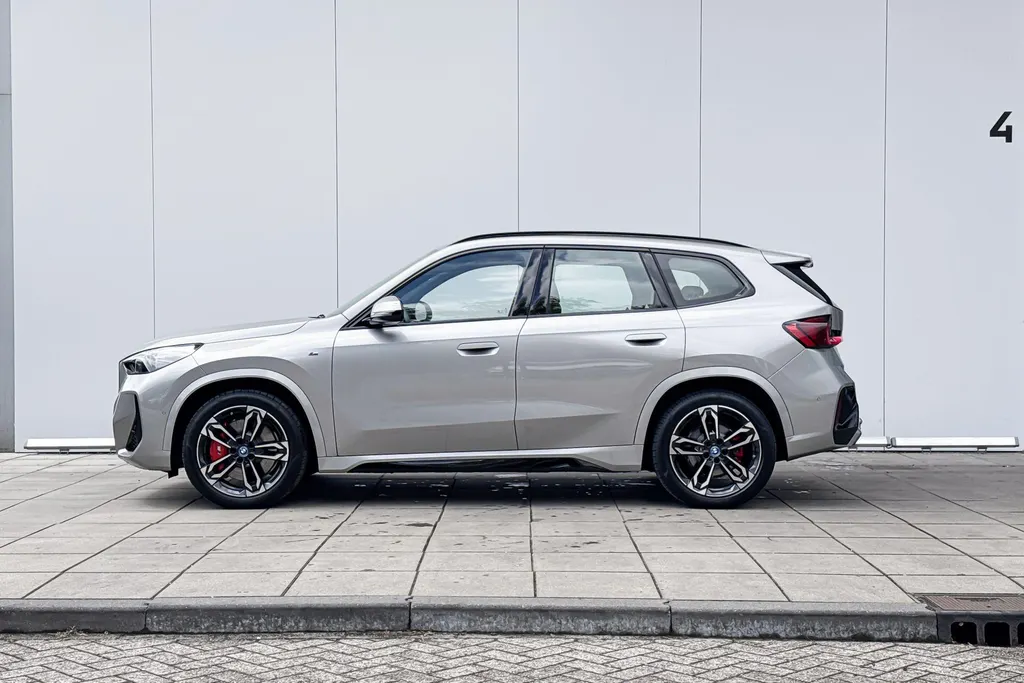 BMW iX1 eDrive20 67 kWh