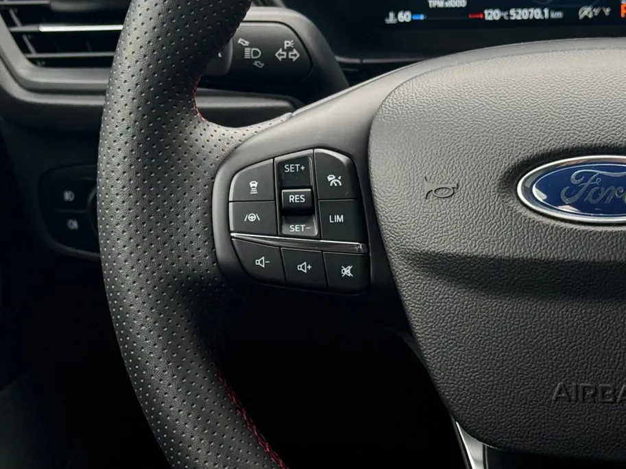 Ford Focus Wagon 1.0 EcoBoost Hybrid ST Line X | Panoramadak | Trekhaak afneembaar | Winterpakket | Adapt. Cruise Control | B&O | 12 maanden garantie
