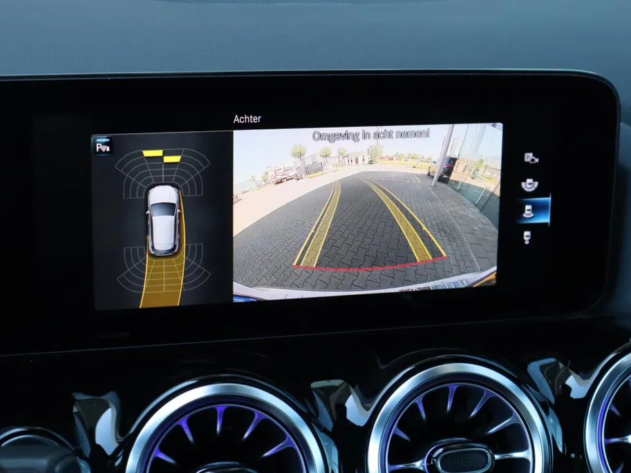 Mercedes-Benz GLA 250 e AMG Line l Keyless l Achteruitrij camera l Stoelverwarming l Memory