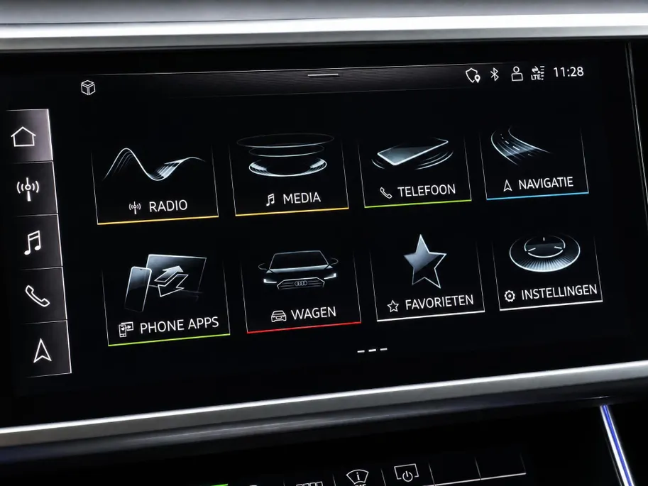 Audi A6 Avant 55 TFSI e quattro 367pk S Competition · Panoramadak · Camera · Leder · Apple/Android Car Play · Adaptive Cruise Control · Stuurwiel verwarmd ·