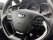 Kia cee'd 1.6 GT | 204PK! | Stoelverwarming | Cruise control | Clima