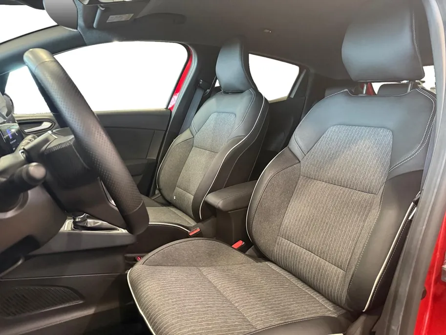 Mitsubishi Colt 1.6 HEV First Edition *Automaat*Navi+Camera*Climate*Stoel/Stuur Verw.*Adaptive Cruise*Sportieve Auto!
