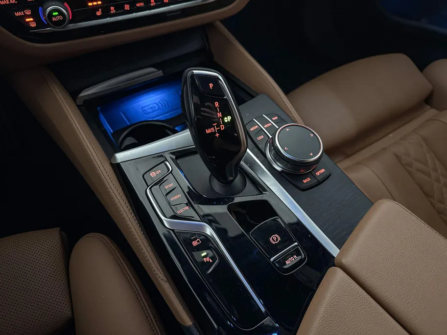 BMW 5 Serie Touring 530e Business Edition Plus
