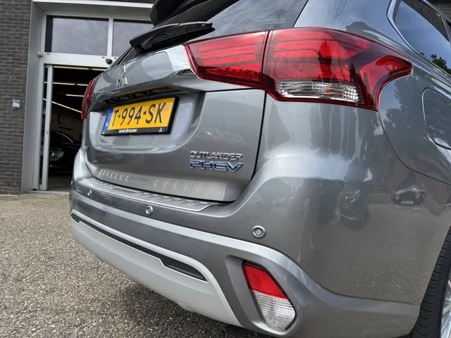 Mitsubishi Outlander 2.4 PHEV Diamond