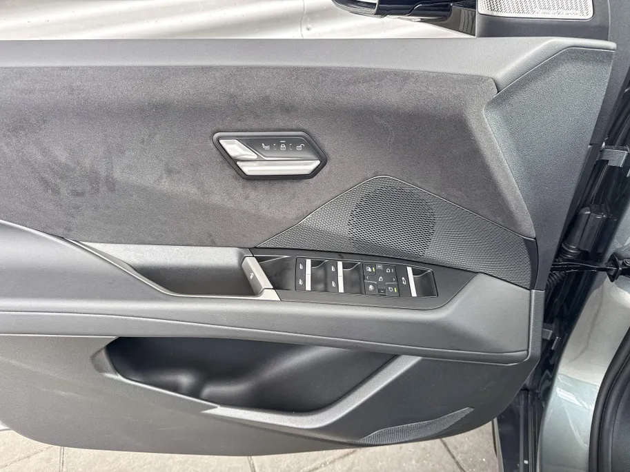 BMW iX3 40 eDrive 83 kWh